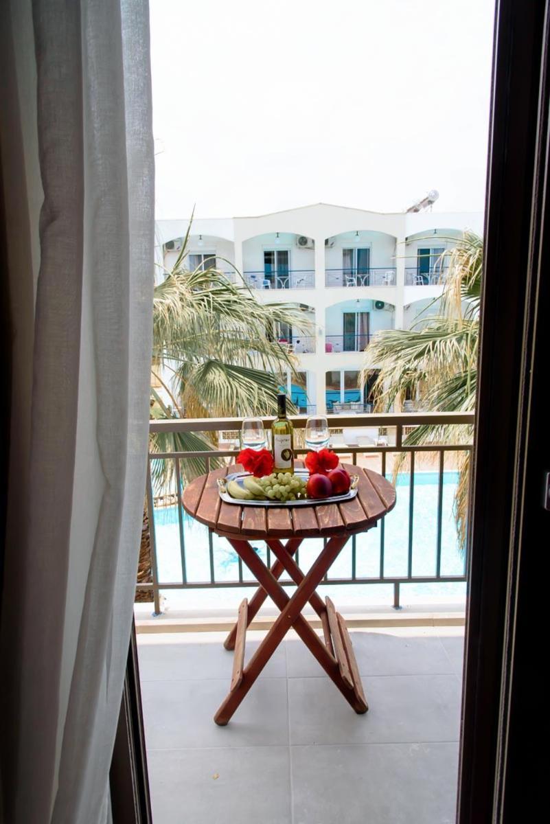 Stavros Beach Hotel Exterior foto